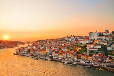 Excursão a pé ao pôr do sol no terraço do vinho do Porto